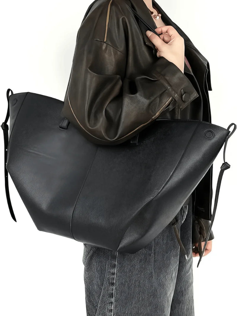 Jana Handbag - Black